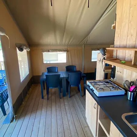 Camping De Tolbrug Bergharen Room photo